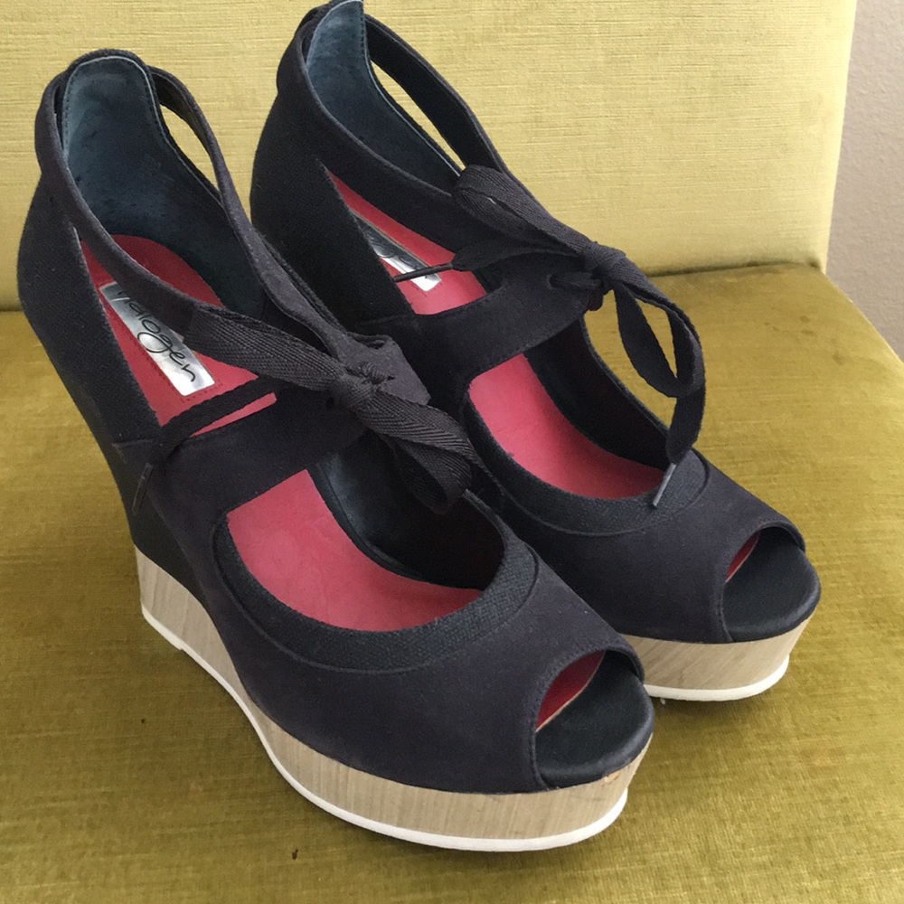 Halogen Black Canvas Wedges
